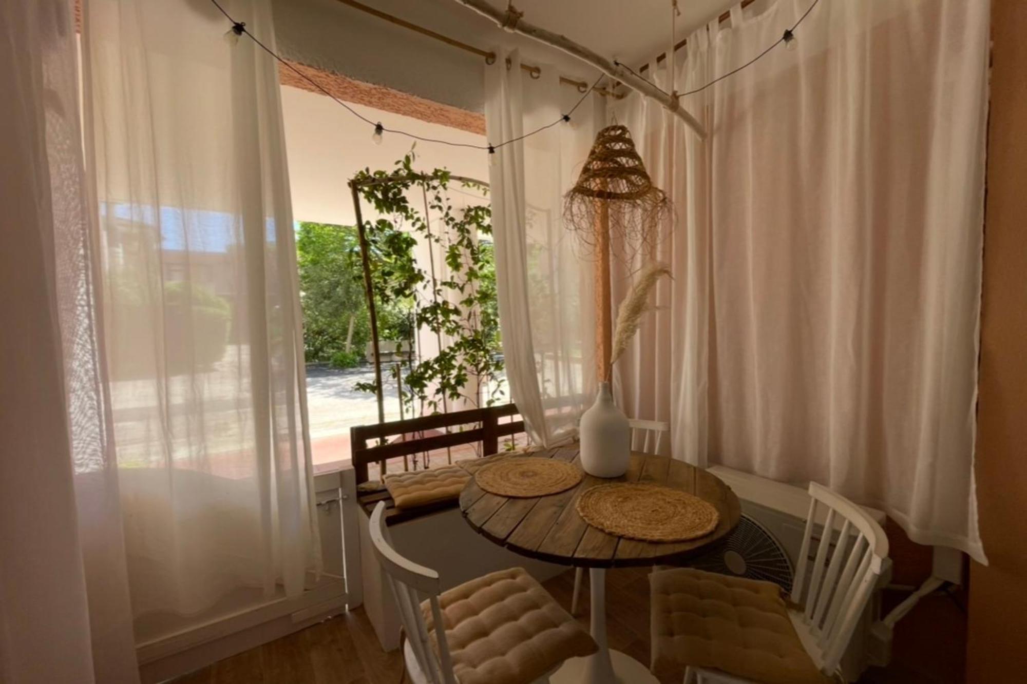 Charming Air-Conditioned One-Bedroom 150M From Cavaliere Beach Ле-Лаванду Екстер'єр фото